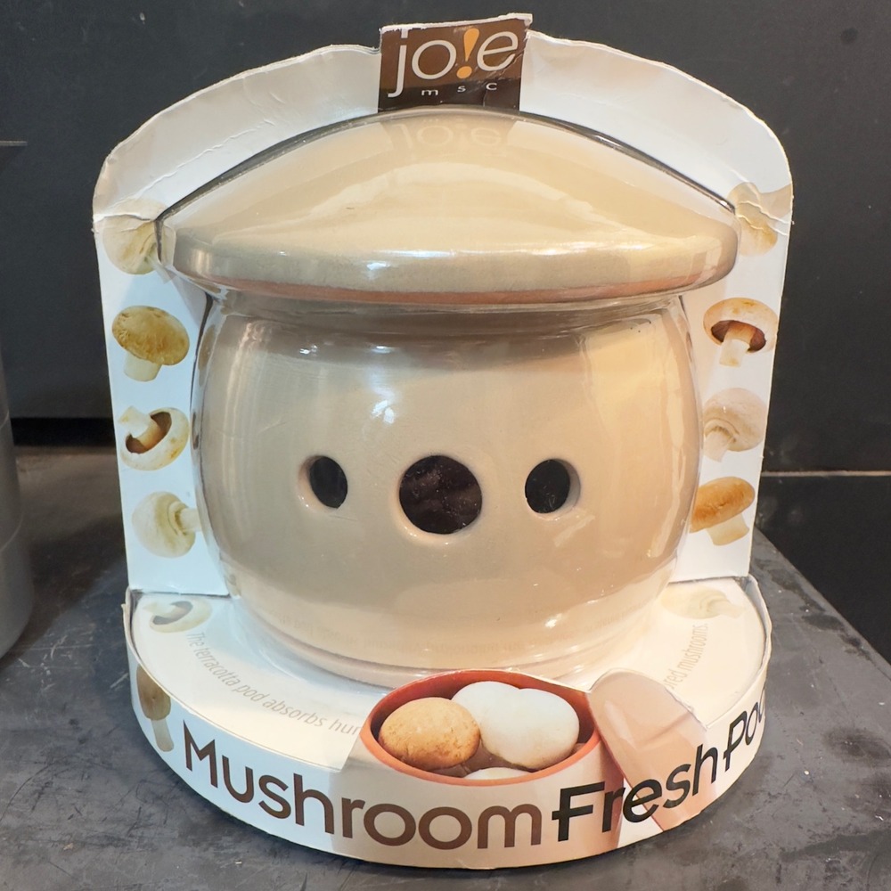 Joie MSC Mushroom Fresh Pod Refrigerator Food Saver‎ Storage Container NEW